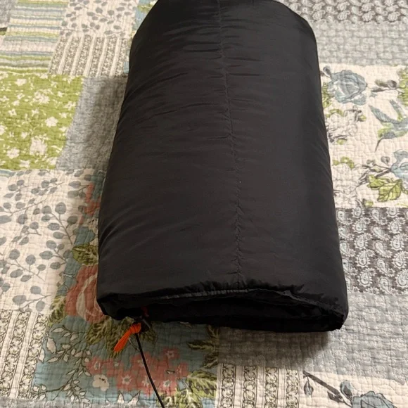 The North Face Black and Orange Dolomite 2S Sleeping Bag - Picture 7 of 7
